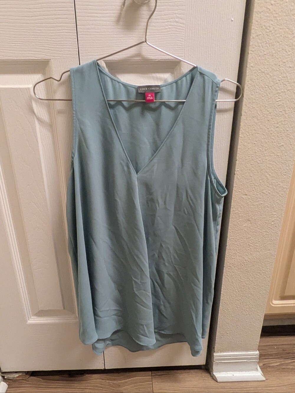 Vince Camuto Mint Green Sleeveless V-Neck Blouse